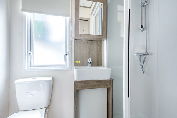 Gold 2 Caravan slps 4, parking, decking - Trecco Bay, Porthcawl