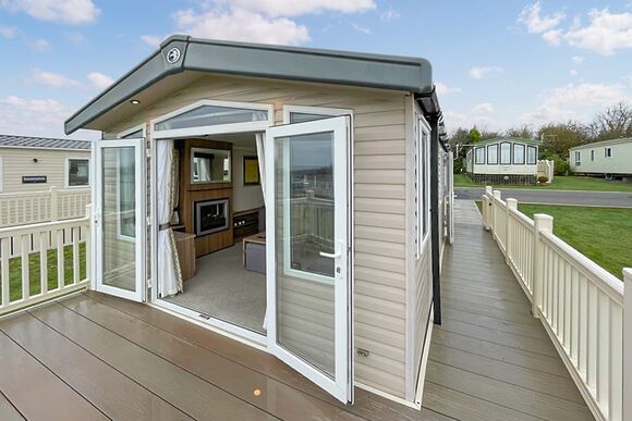 Birch 2 Bedroom Pet Friendly - Trefach Country Club and Holiday Park, Clynderwen