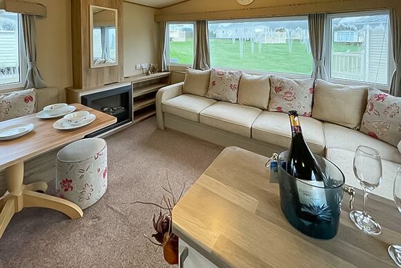 Birch 2 Bedroom Pet Friendly - Trefach Country Club and Holiday Park, Clynderwen