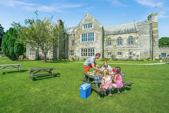 Trelawne Manor, Looe