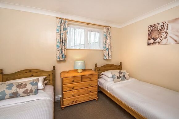 TR 4 Bed Silver Bungalow (Sat) - Trelawne Manor, Looe