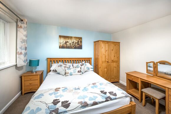TR 2 Bed Silver Apartment (Pet) - Trelawne Manor, Looe