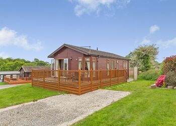 Primrose Lodge 2 - Meadow Lakes Holiday Park, Nr St Austell