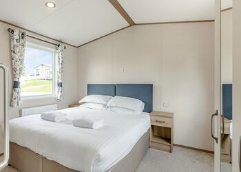 Kingfisher Accessible - Meadow Lakes Holiday Park, Nr St Austell