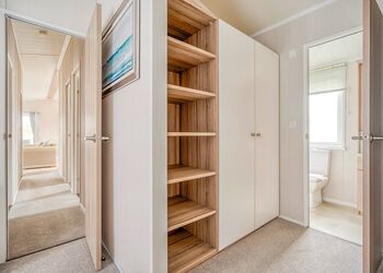 Jasmine Lodge 39 - Meadow Lakes Holiday Park, Nr St Austell