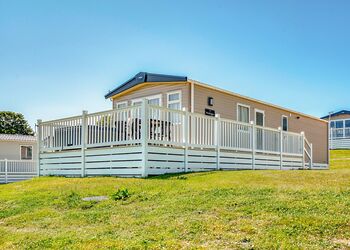 Kingfisher Pet - Meadow Lakes Holiday Park, Nr St Austell