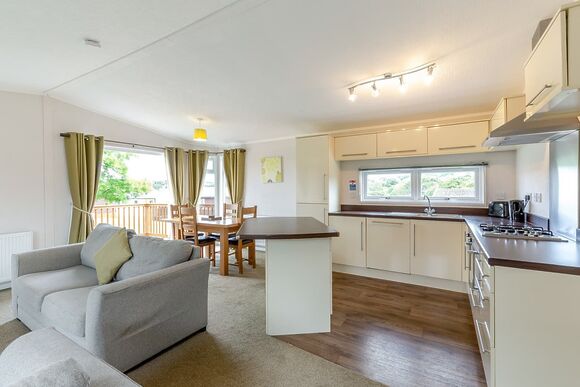 Primrose Lodge 2 - Meadow Lakes Holiday Park, Nr St Austell