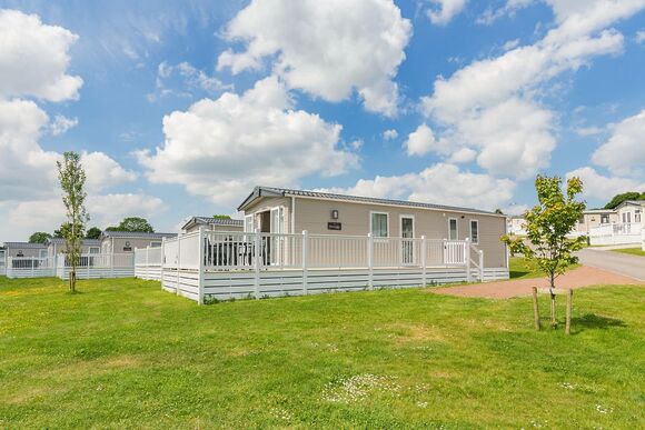 Kingfisher - Meadow Lakes Holiday Park, Nr St Austell