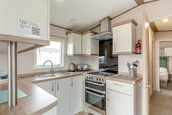 Kingfisher - Meadow Lakes Holiday Park, Nr St Austell