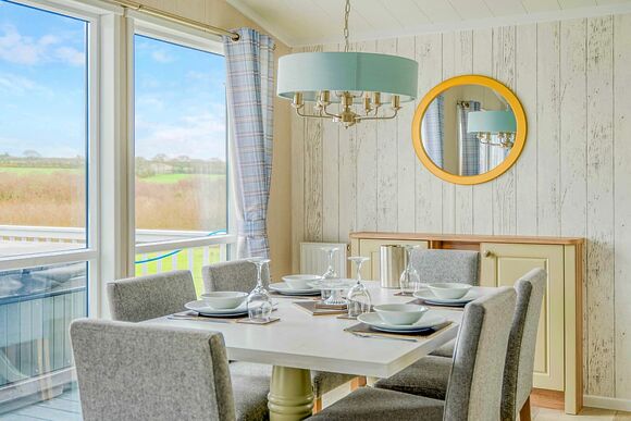 Jasmine Lodge 39 - Meadow Lakes Holiday Park, Nr St Austell