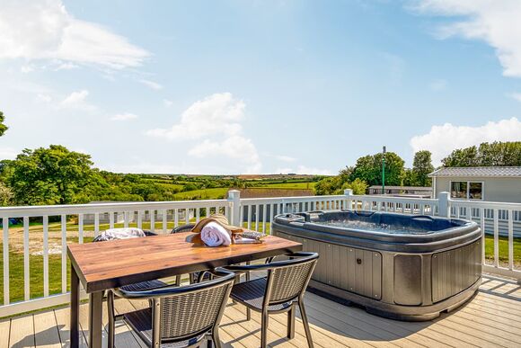 Kingfisher Pet - Meadow Lakes Holiday Park, Nr St Austell