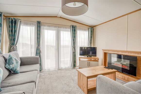 Rosefinch - Meadow Lakes Holiday Park, Nr St Austell