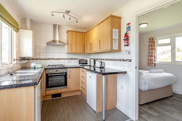 Garden Cottage 1 - Meadow Lakes Holiday Park, Nr St Austell