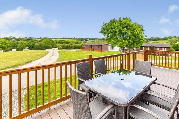 Primrose Lodge 3 - Meadow Lakes Holiday Park, Nr St Austell