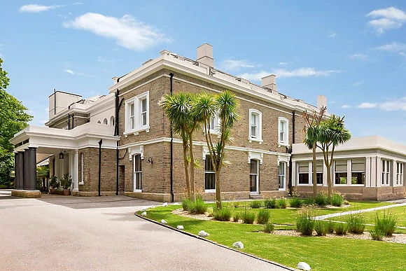 Trenython Manor
