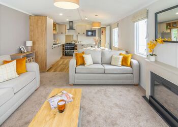 Superior 2 Bedroom with Hot Tub - Tregoad Holiday Park, Looe