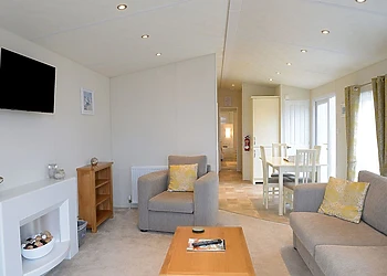 Superior 2 Bedroom with Hot Tub 