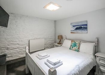 Imagery not representative of all grades 