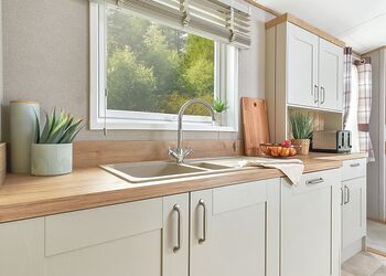 Signature 2 Bedroom with Hot Tub (Dog Friendly) - Tregoad Holiday Park, Looe