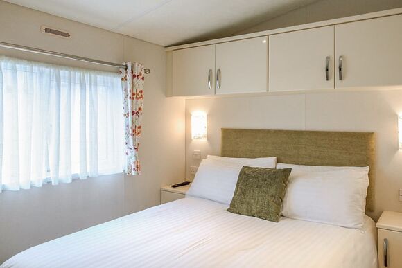 Superior 2 Bedroom with Hot Tub (Dog Friendly) - Tregoad Holiday Park, Looe