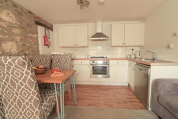 Cottage 2 Bedroom (Dog Friendly) 