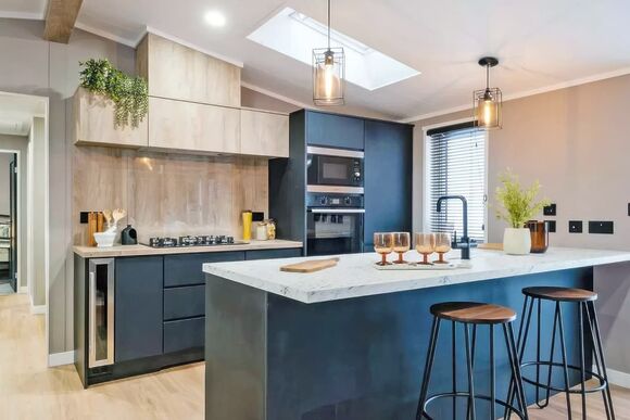 Signature 2 bedroom Lodge - Tregoad Holiday Park, Looe