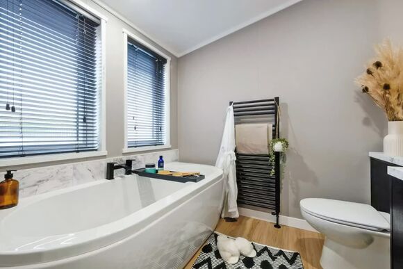 Signature 2 bedroom Lodge - Tregoad Holiday Park, Looe