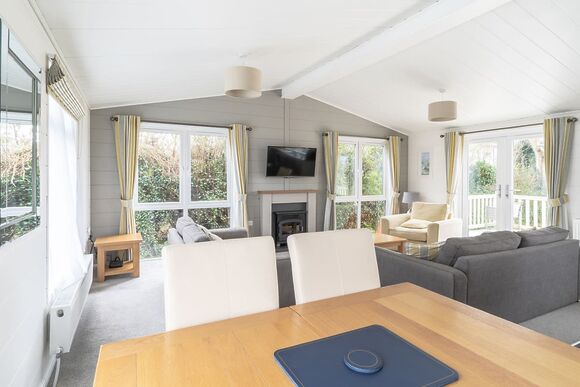 Tregoad Lodge 2 Pet - Tregoad Holiday Park, Looe