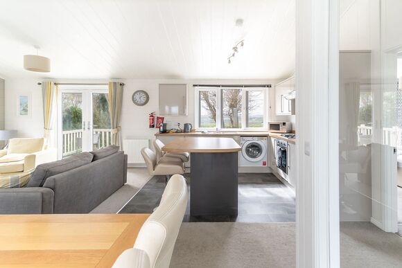 Tregoad Lodge 2 Pet - Tregoad Holiday Park, Looe