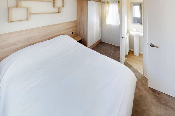 Silver Caravan 2 - Trevella Holiday Park, Crantock, Newquay