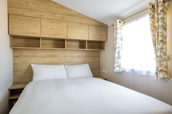 Gold Plus 3 Pet Friendly Caravan with Decking - Trevella Holiday Park, Crantock, Newquay