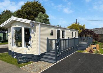 Hideaway Retreat Hot Tub - Trelay Hideaway Holiday Park, Pelynt, near Looe and Polperro