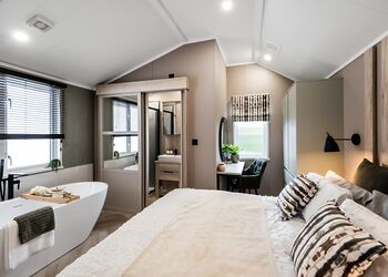 The Nest Hot Tub - Trelay Hideaway Holiday Park, Pelynt, near Looe and Polperro