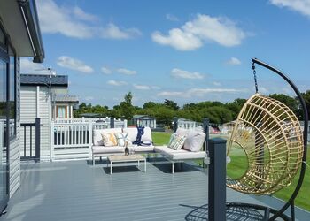 Hideaway Luxury with Decking Hot Tub - Trelay Hideaway Holiday Park, Pelynt, near Looe and Polperro