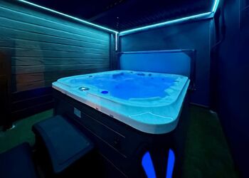 Hideaway Luxury 3 Bed Hot Tub – Fountain View - Trelay Hideaway Holiday Park, Pelynt, near Looe and Polperro