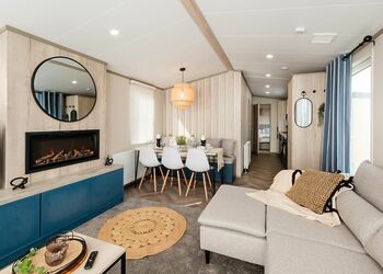 Hideaway Luxury 3 Bed Hot Tub – Fountain View - Trelay Hideaway Holiday Park, Pelynt, near Looe and Polperro