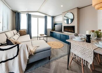 Hideaway Luxury 3 Bed Hot Tub – Fountain View - Trelay Hideaway Holiday Park, Pelynt, near Looe and Polperro