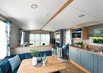 Hideaway Luxury 3 Bed &ndash; Hot Tub - Trelay Hideaway Holiday Park, Pelynt, near Looe and Polperro