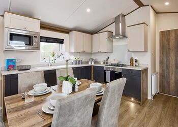 Hideaway Luxury XL 3 Bed Hot Tub - Trelay Hideaway Holiday Park, Pelynt, near Looe and Polperro