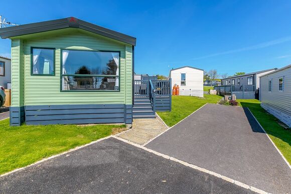 Hideaway Signature Hot Tub - Trelay Hideaway Holiday Park, Pelynt, near Looe and Polperro