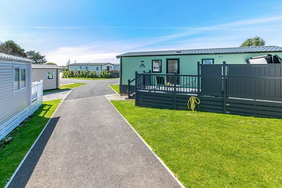 Hideaway Signature Hot Tub - Trelay Hideaway Holiday Park, Pelynt, near Looe and Polperro