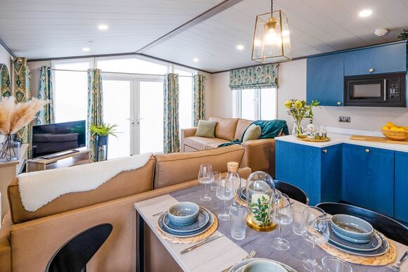 Hideaway Premier Luxury Hot Tub Fountain View - Trelay Hideaway Holiday Park, Pelynt, near Looe and Polperro