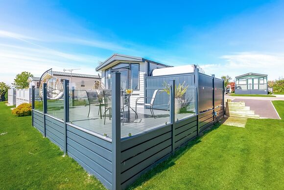 Hideaway Luxury with Decking Hot Tub - Trelay Hideaway Holiday Park, Pelynt, near Looe and Polperro