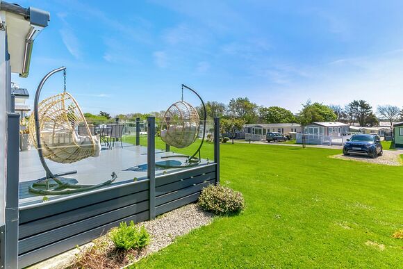 Hideaway Luxury with Decking Hot Tub - Trelay Hideaway Holiday Park, Pelynt, near Looe and Polperro