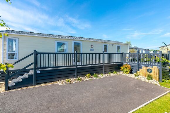 Hideaway Retreat 3 Bed with Decking - Trelay Hideaway Holiday Park, Pelynt, near Looe and Polperro