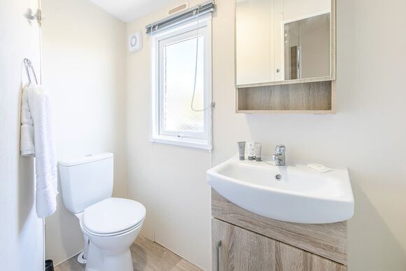 Hideaway Retreat 3 Bed with Decking - Trelay Hideaway Holiday Park, Pelynt, near Looe and Polperro