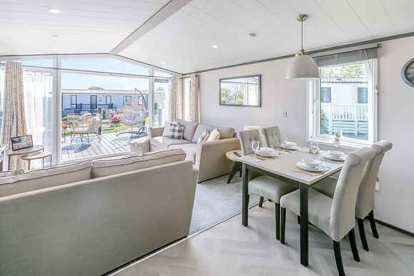 Hideaway Premier Luxury - Trelay Hideaway Holiday Park, Pelynt, near Looe and Polperro