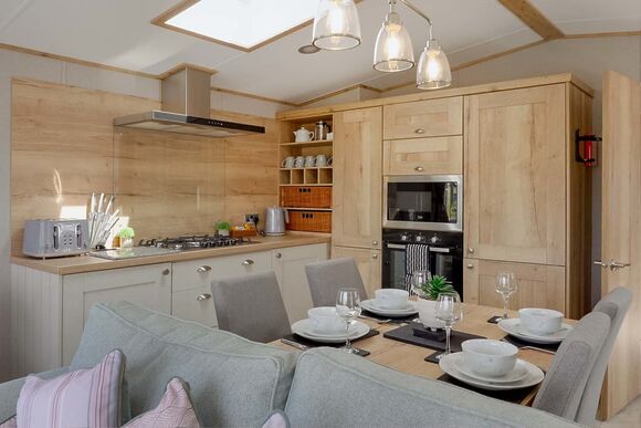 Hideaway Club 3 Bed &ndash; Alfresco Grill & Chill - Trelay Hideaway Holiday Park, Pelynt, near Looe and Polperro