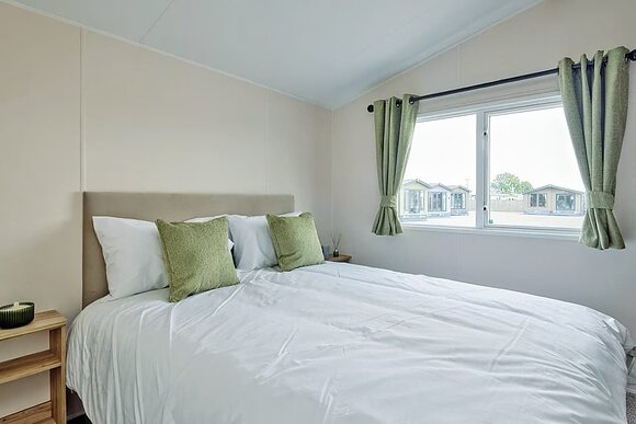 Hideaway Signature Plus &ndash; Hot Tub - Trelay Hideaway Holiday Park, Pelynt, near Looe and Polperro