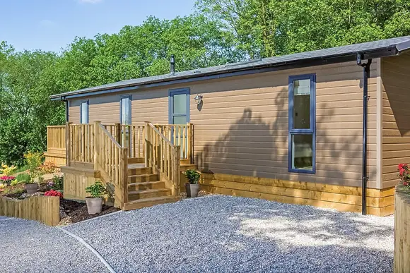 Typical Ash Lodge (Pet)